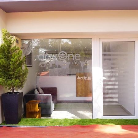 Dayone Suites Бангалор Экстерьер фото